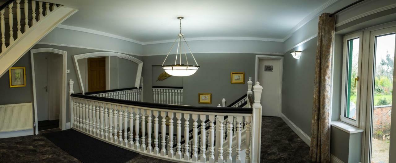 Готель Harlestone Retreat (Adults Only) Нортгемптон Екстер'єр фото